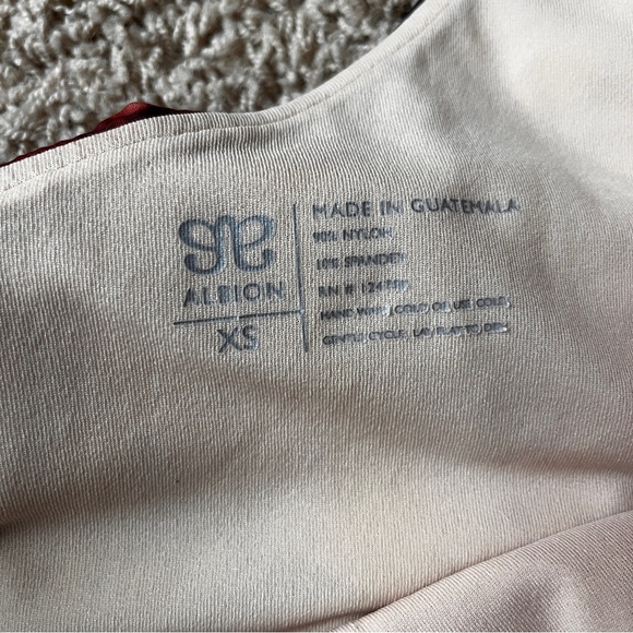 Albion Fit Icon Wave swim bikini top XS LIKE NEW - Picture 3 of 5